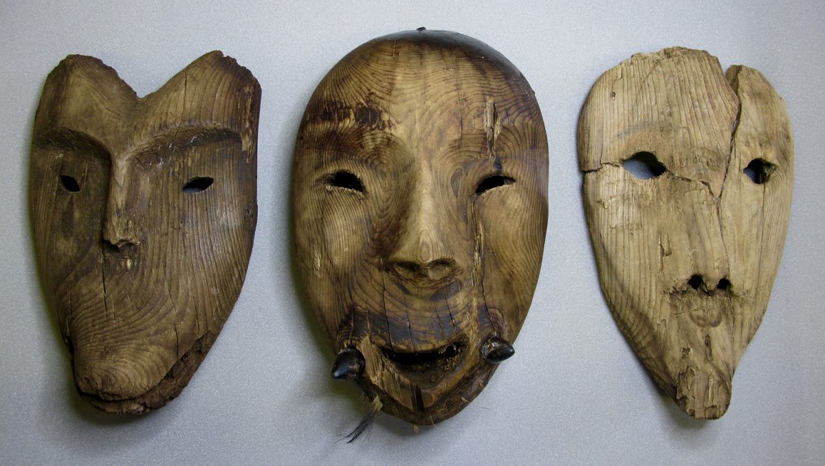 A collection of wooden masks was discovered at Nunnaleq. 