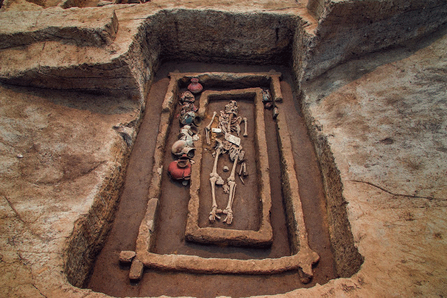 Human bones and jadeware from 5,000 years ago found in a grave excavated at Jiaojia village
 in Zhangqiu District, Jinan City, capital of Shandong. Photo Credit: Asiawire/TANN.