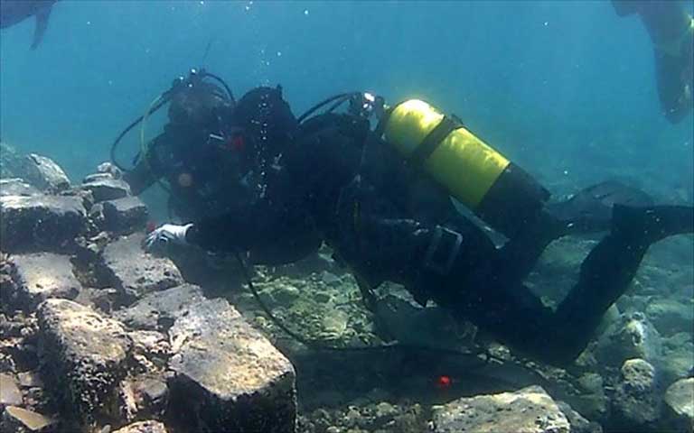 Practical work took place at the marine archaeological site of the “Sunken City” in Palaia Epidavros. (Photo credit: Ministry of Culture and Sports)