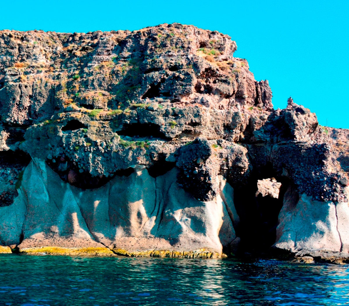 Arch, impressive geomorph on the west coast of Nisiopi.