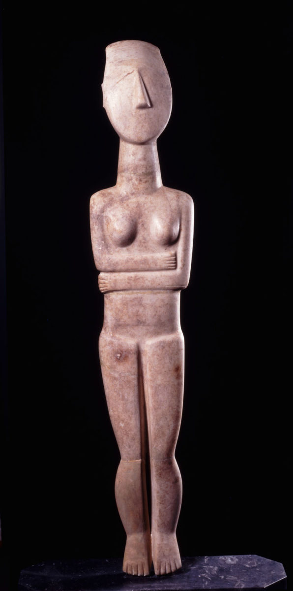 Marble statue of female figure. Large scale sculptures were thought to have a cult use. Normal type, Spedos variety, Early Cycladic II period (circa 2700- 2400/ 2300 BC). Museum of Cycladic Art, inv. no. N.G. 724. Photo: © Museum of Cycladic Art/George Fafalis