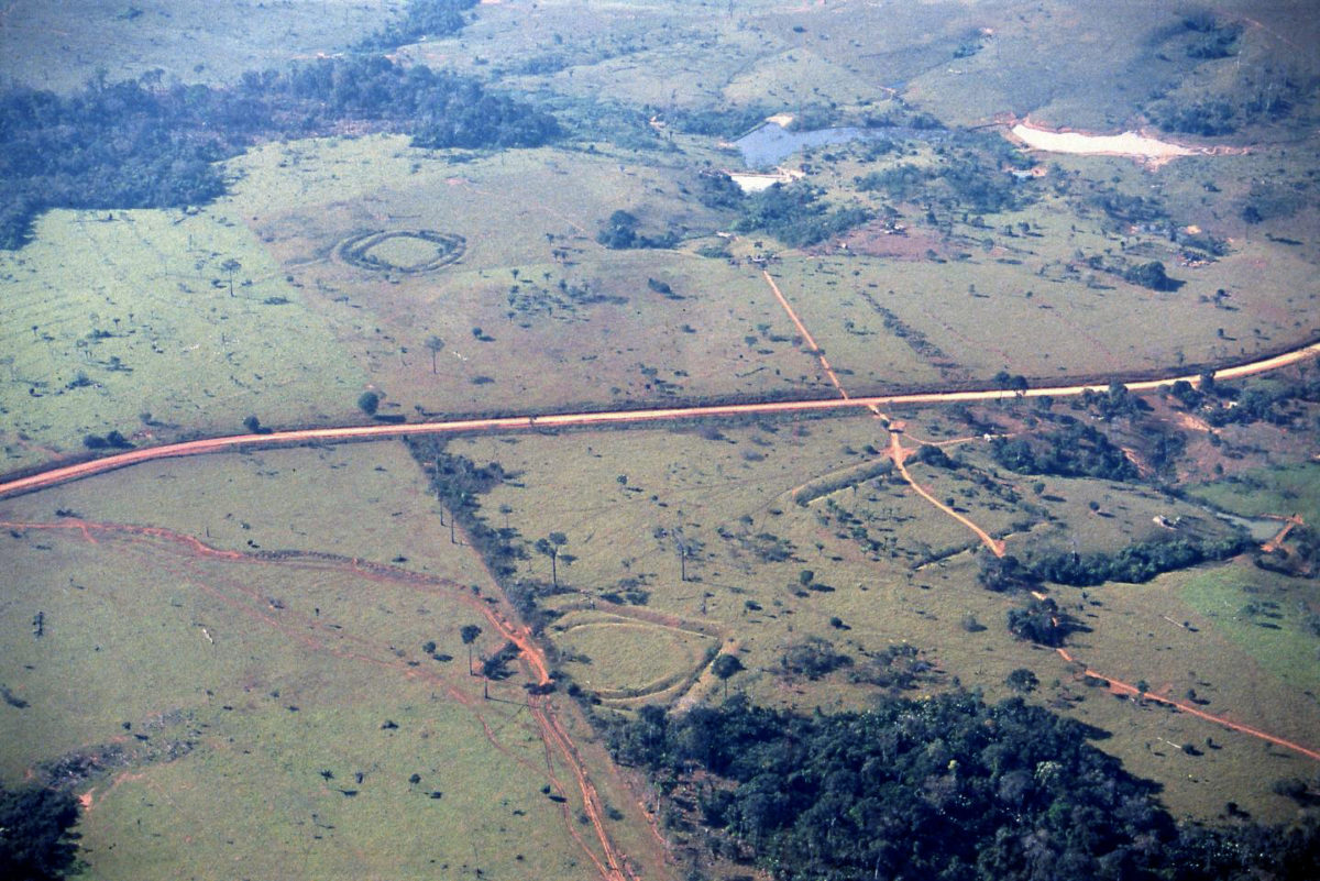 Sá and Seu Chiquinho sites featuring circular, square, and U-shaped earthworks. Credit:
Photographer: Sanna Saunaluoma