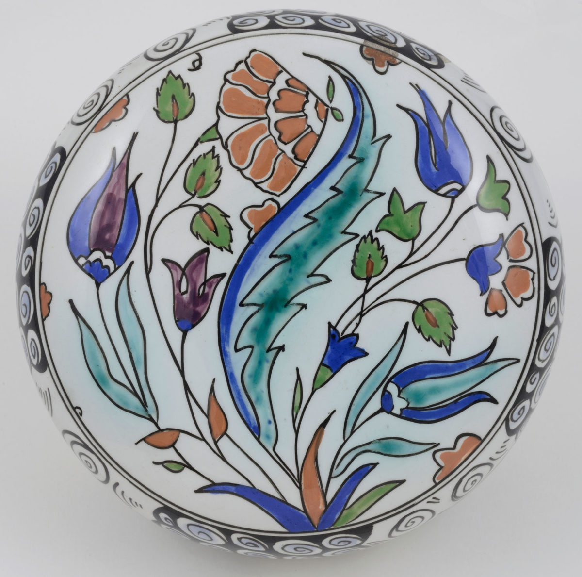 The exhibition “The Magic of Iznik Ceramics” is on at the Benaki Museum of Islamic Art.  