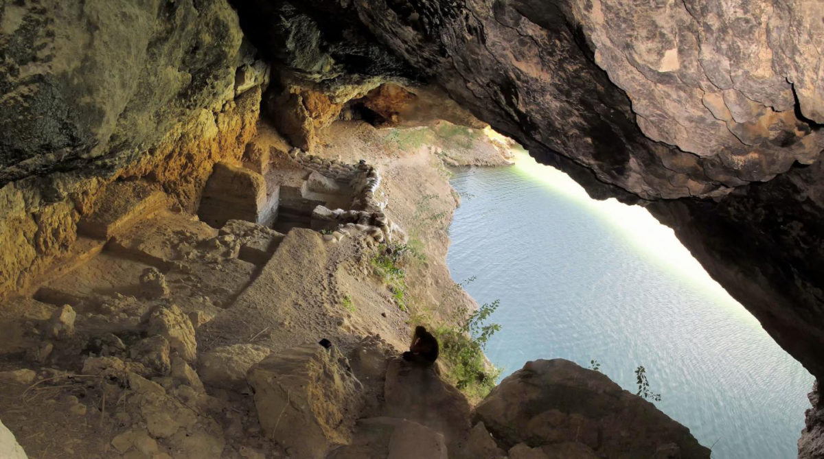 Interior view of the cave and excavation trench as of the end of the 2012 field season. Credit: João Zilhão