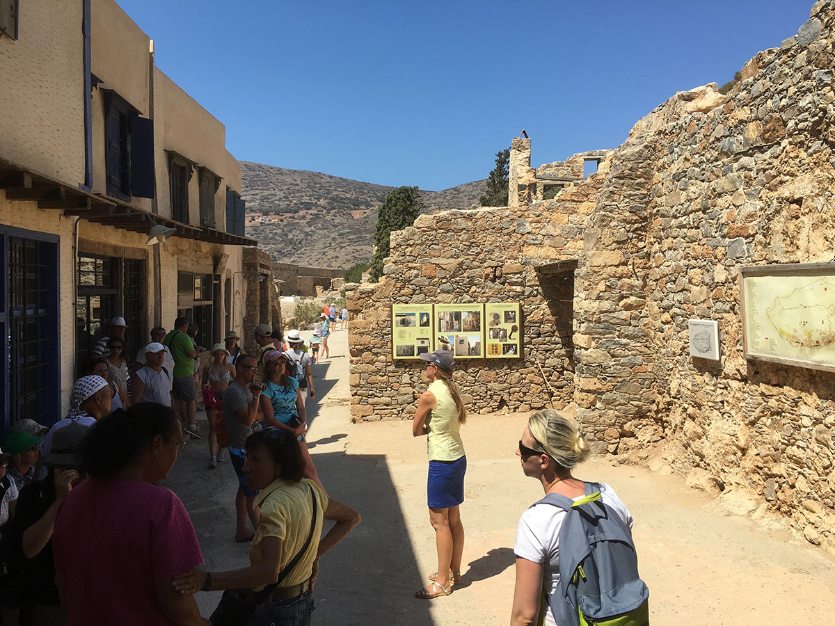 Fig. 6. Guided tours on Spinalonga (2017).