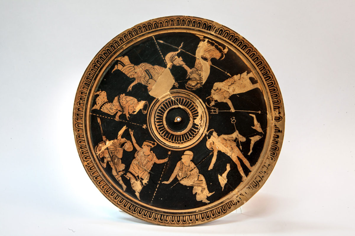 Attic red figure pyxis (425 BC) © NAM/ ARF (Photo: E. Galanopoulos)