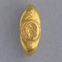 Gold grave goods in sarcophagi of Thesssaloniki