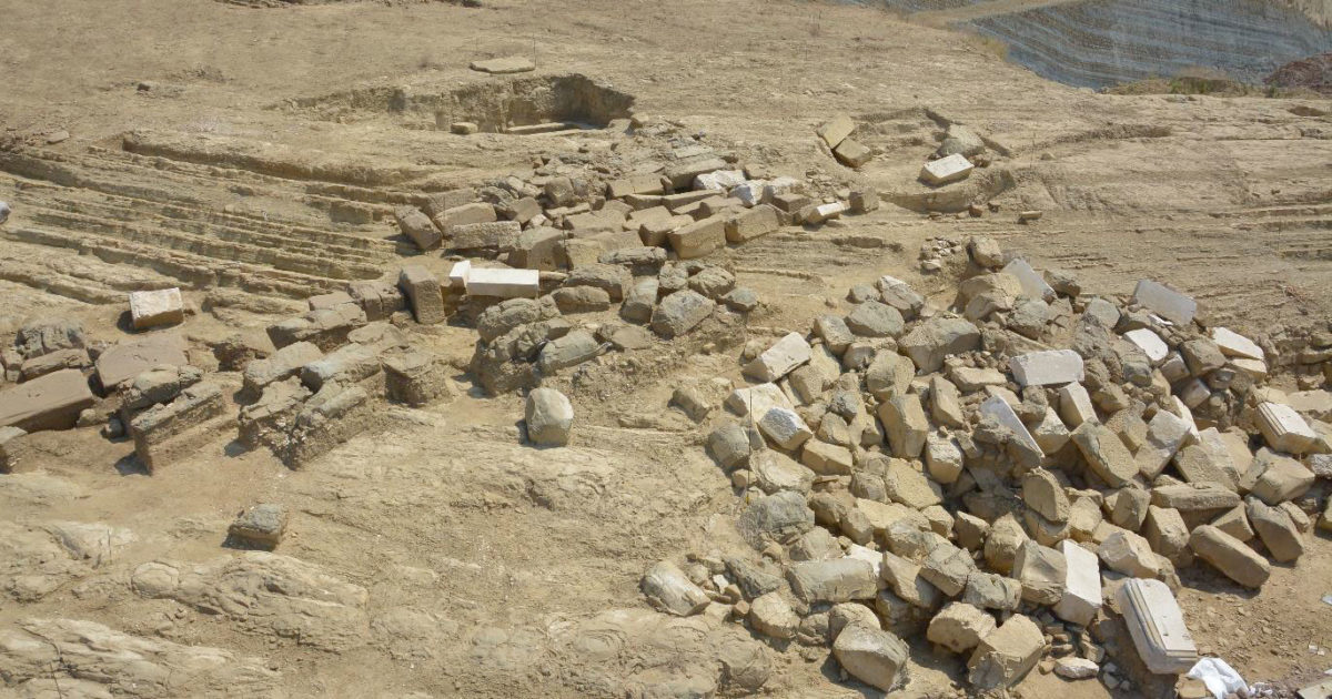 Architectural members of the funerary monuments found at the site of Rigaika, Messolonghi, during the construction of the Ionian Road.