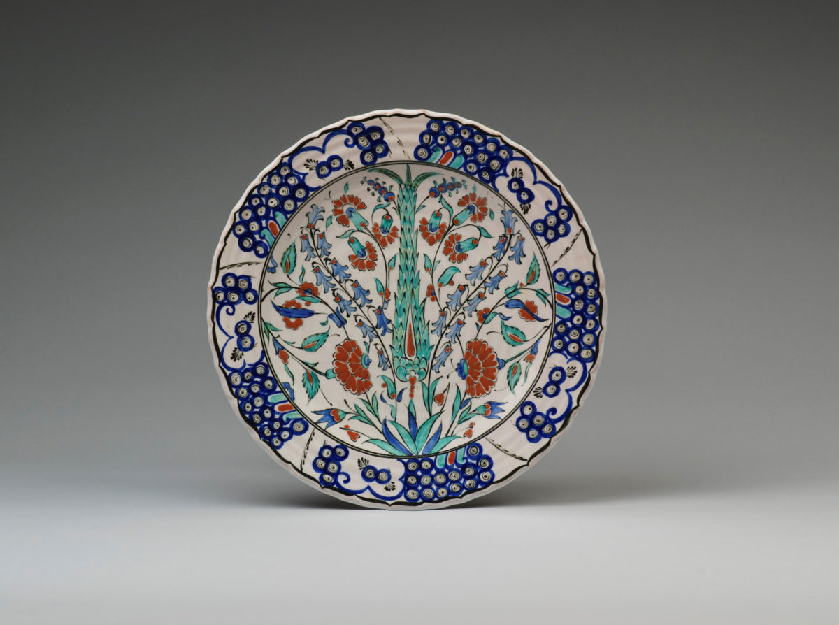 Plate with an ICAROS Rhodes signature of the first Greek period (c. 1950-55).