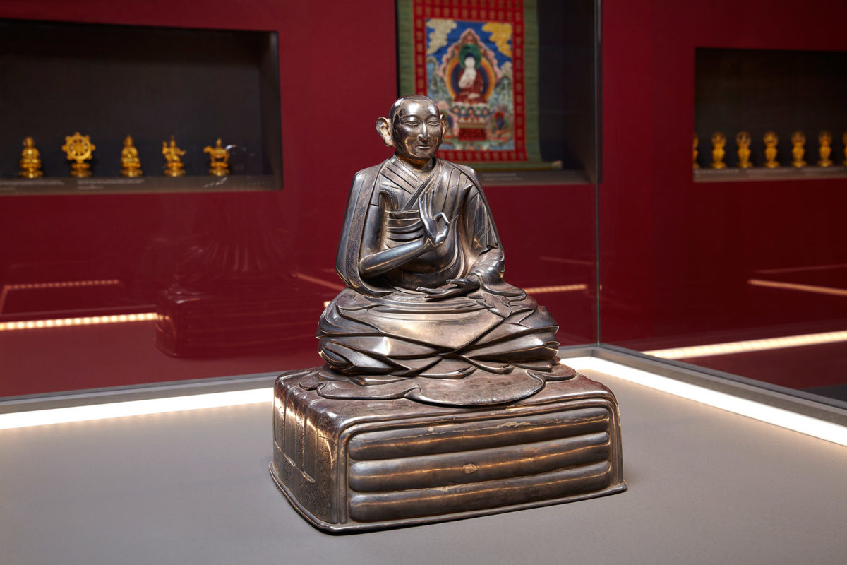 Silver statuette of the Third Dalai Lama
Qing Dynasty, Qianlong Reign (1735-1796). Photographed by Giorgos Vitsaropoulos.

