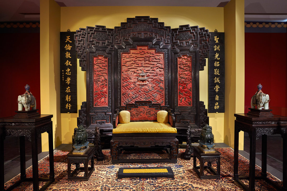 The Throne Room in the Palace of Many Splendors
Qing Dynasty, Qianlong Reign (1735-1796). Photographed by Giorgos Vitsaropoulos.

