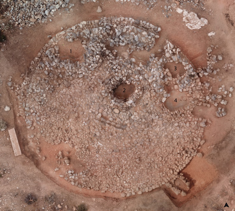 Anavlochos: Aerial photograph of the tumulus. ©EFA/Anavlochos Project/L. Kocher-A. Chalais