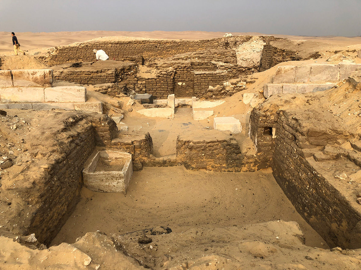 AC 33 entrance to chapel (c) Czech Institute of Egyptology, Faculty of Arts, Charles University.