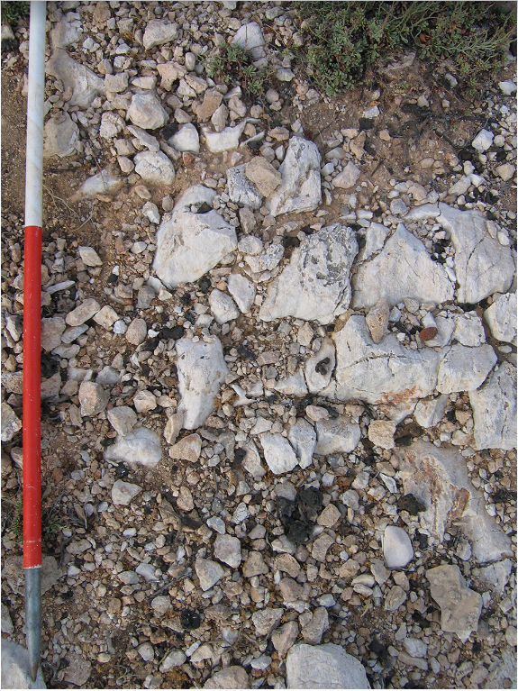 Fig. 1. Smelting slags at Kavos Promontory on Keros.