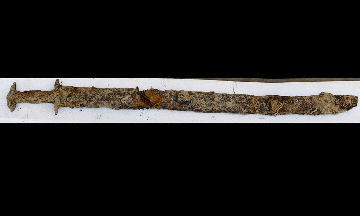 The sword is believed to be around 1,500 years old.
Photo Credit: Jönköpings Museum.