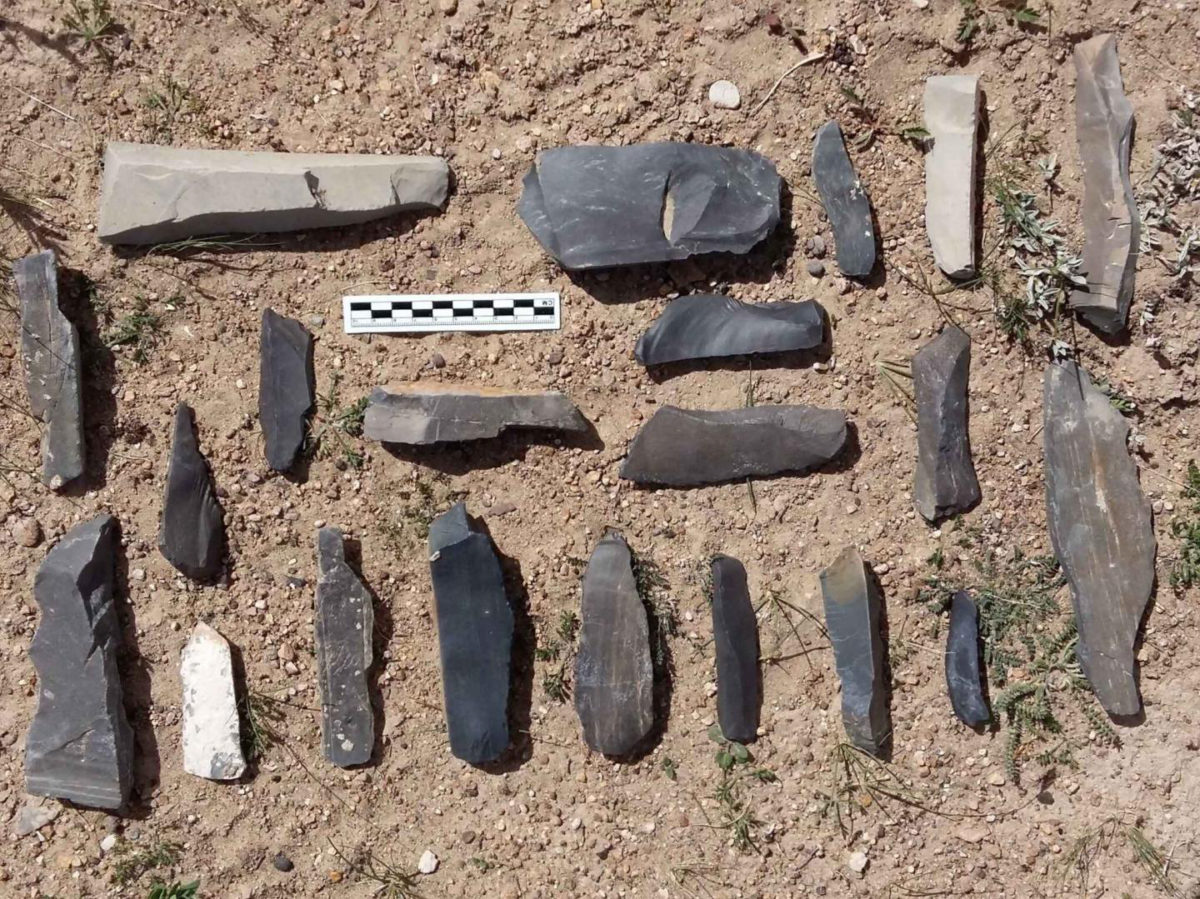 Stone artifacts on the surface. Credit: IVPP