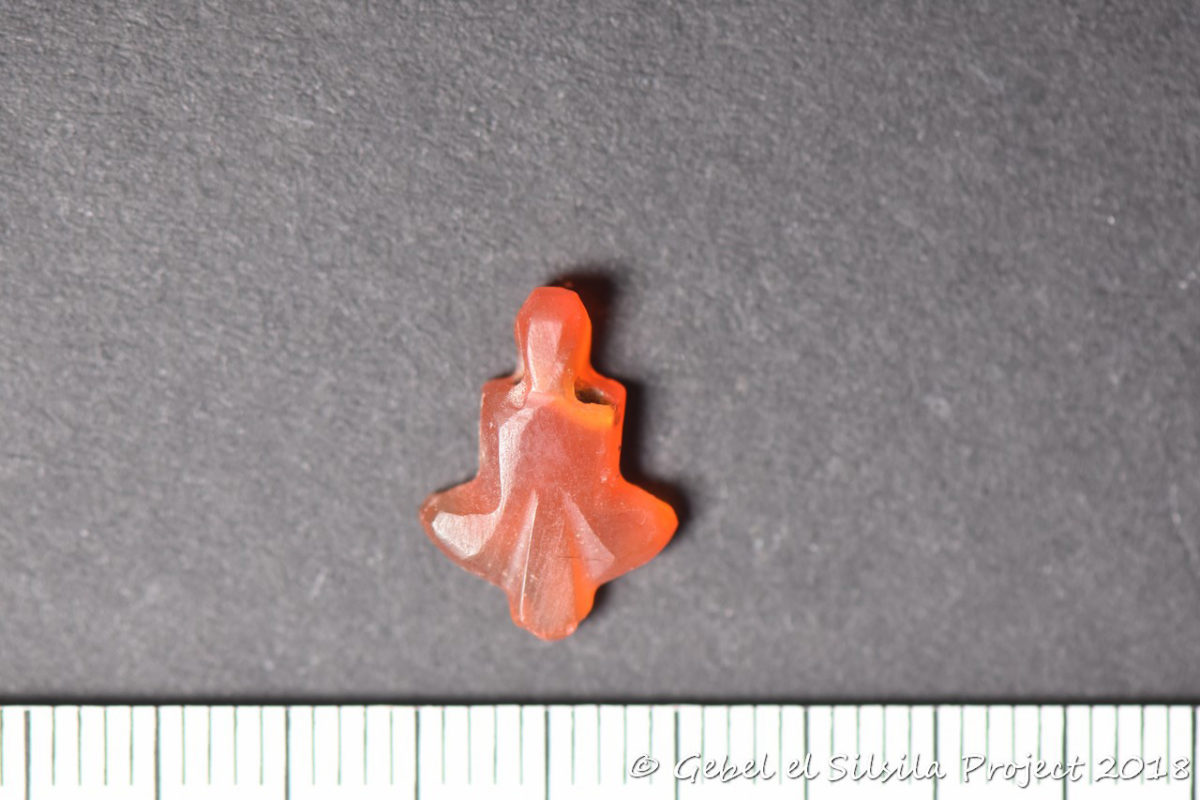 Gebel el Silsila Project 2018: Lotus-shaped amulet.