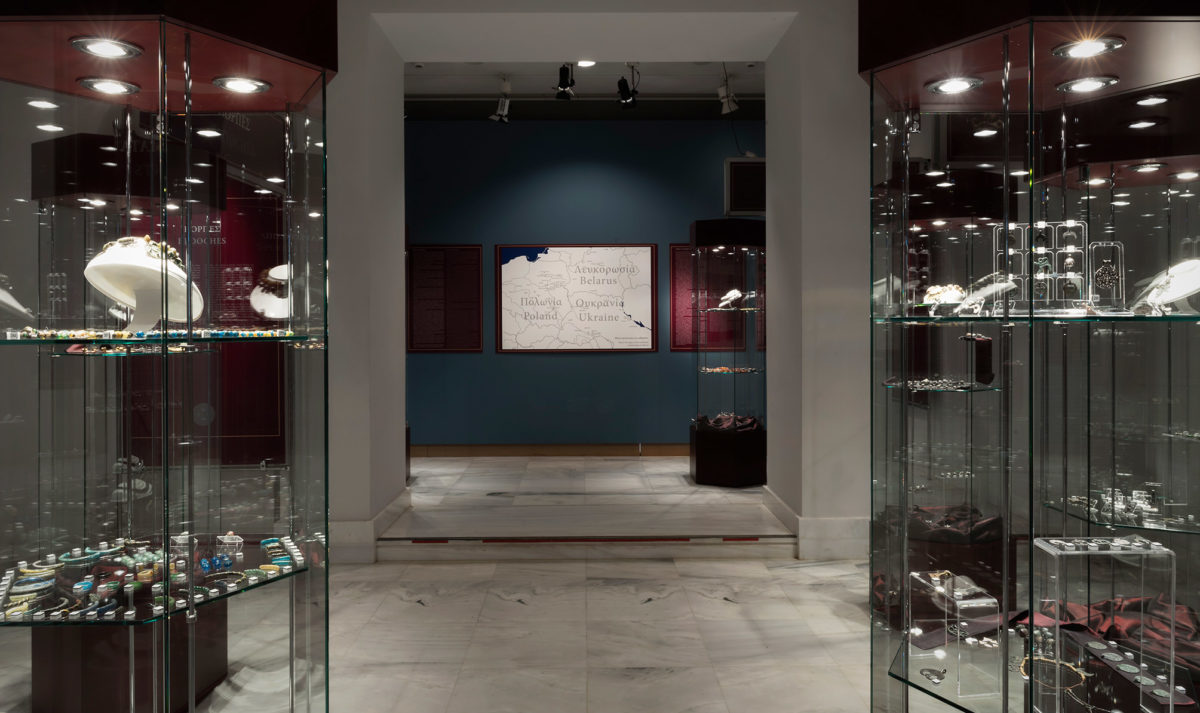 View of the exhibition “Treasures of the Middle Ages from the State Archaeological Museum in Warsaw”. Photo: Nikos Mylonas.
