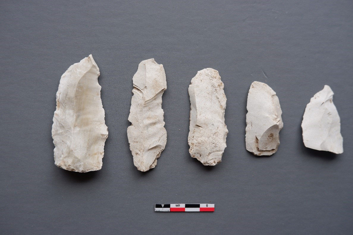 Chipped stone tools of flint.