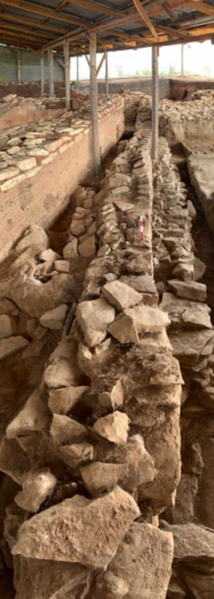 Fig. 2. The dimensions of the building’s stone walls make it one of the largest of this period to be found in Greece. (photo: Fotis Ifantidis)