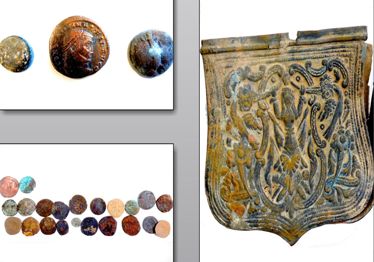 Numerous objects and coins of great archaeological value were found in investigations carried out in districts of Larissa, Karditsa and Attica (photo: Hellenic Police). 