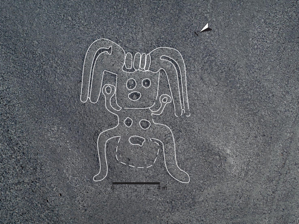 Humanoid Processed Picture. This is a type B geoglyph (likely created in the Initial Nasca period (ca. 100 BC to AD 100).