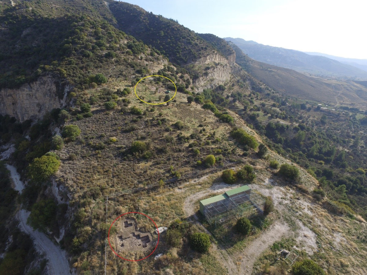 The Rhoudias terrace (460m). The red circle indicates the Epipalaeolithic site (10th-9th millennium BC) and the yellow the Aceramic Neolithic site (7th millennium BC).