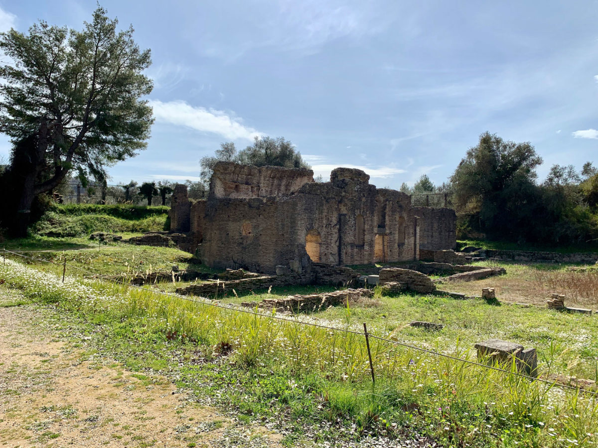 Olympia: The Athletes’ Lesche (photo: MOCAS).
