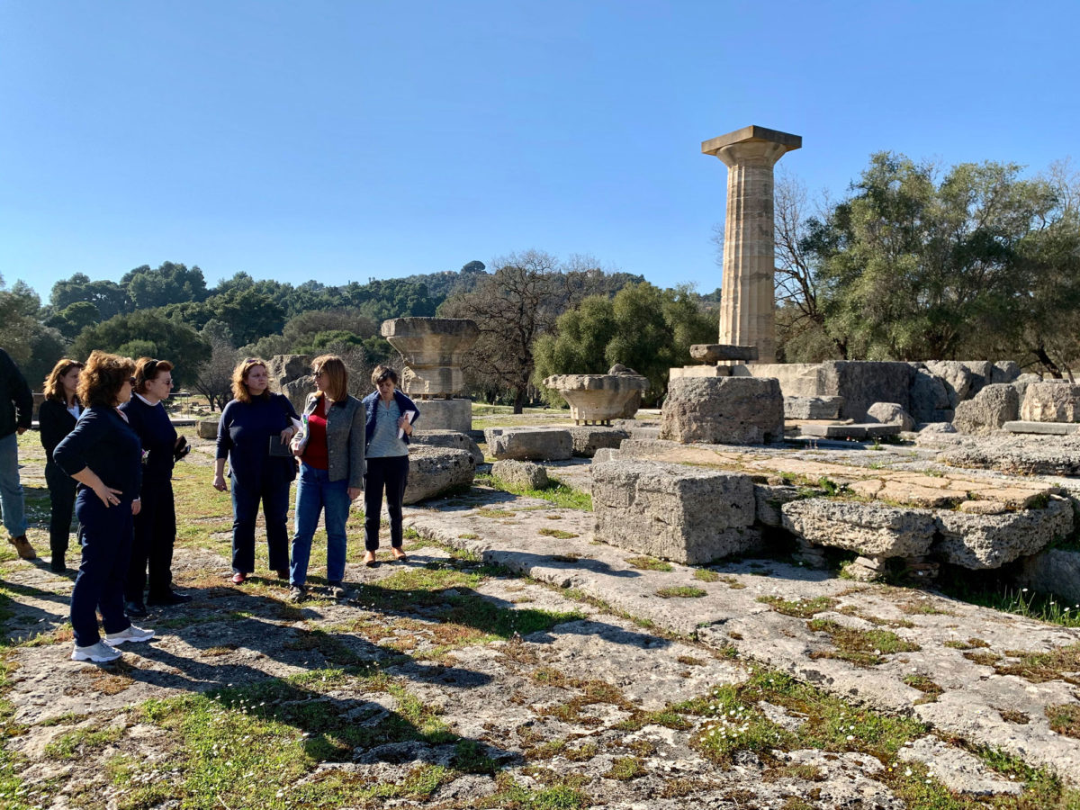 The Minister of Culture and Sports at Olympia with Ministry executives (photo: MOCAS). 