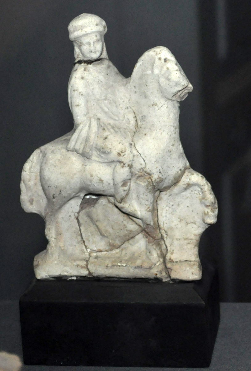 Figurine of a young Macedonian. 