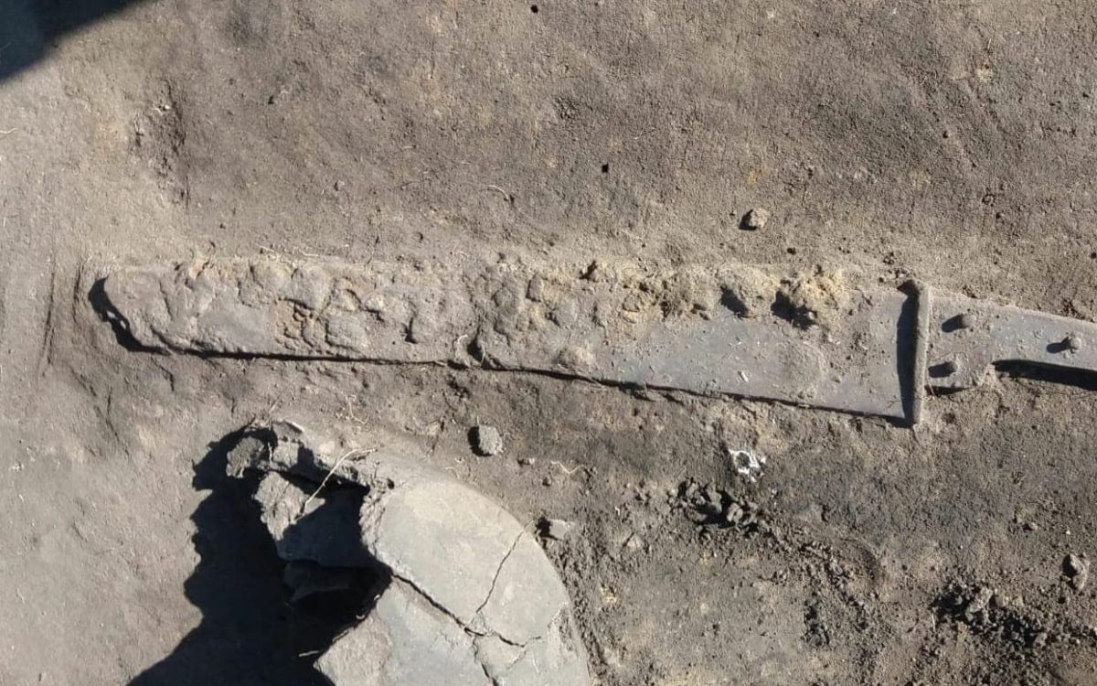 The single-edged sword found by archaeologists in the graveyard site of Bejsce. Image Credit : J. Bulas