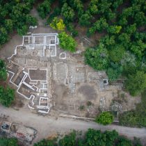 Destruction of Canaanite Palace at Tel Kabri due to ancient earthquake