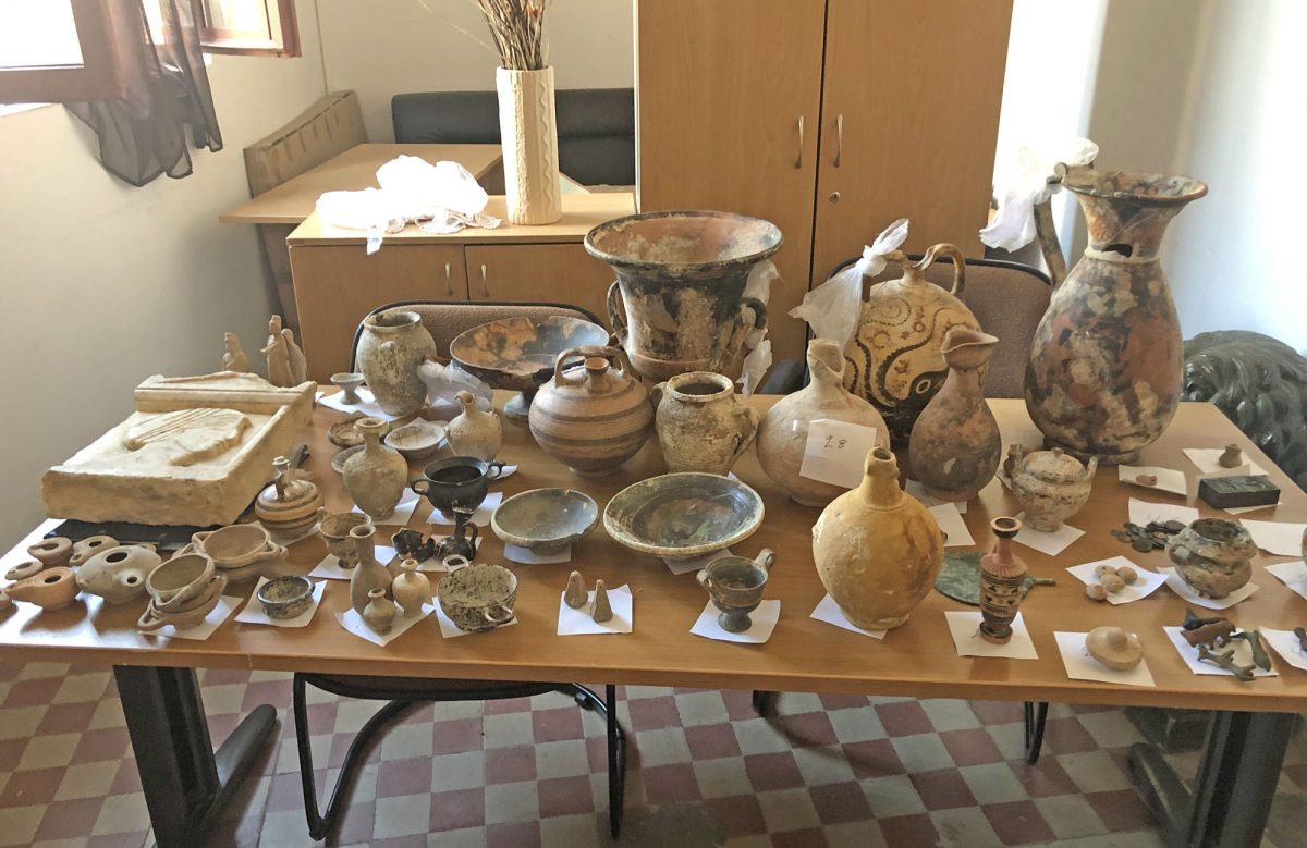The items confiscated on Rhodes (photo: Hellenic Police) 
