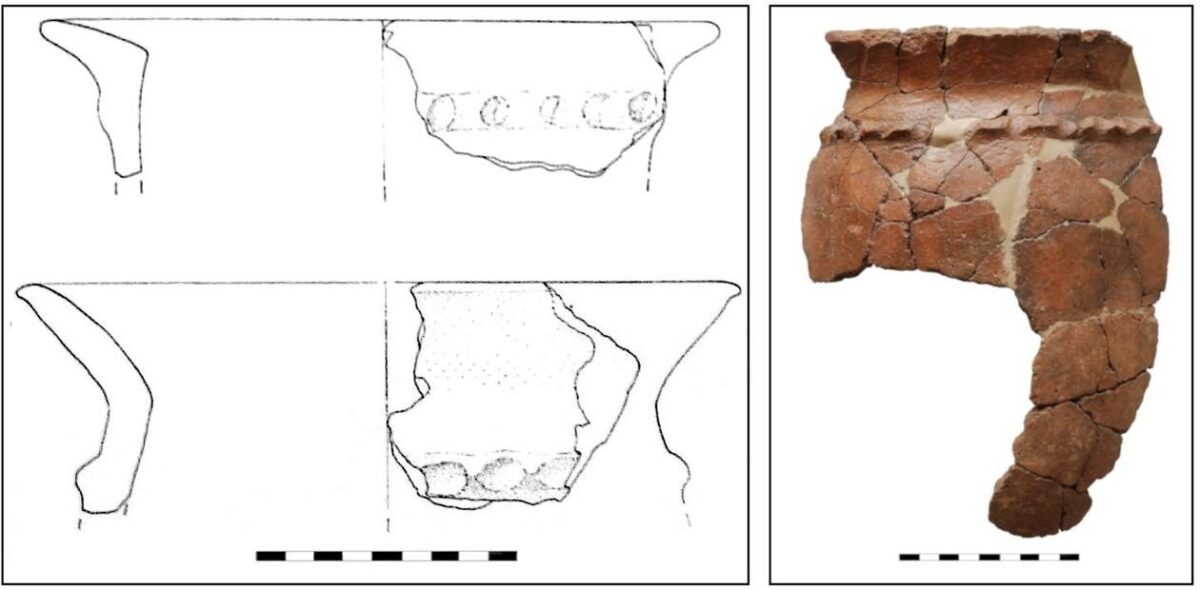 Cordoned ollae from Etruria (left) cordoned olla from Tavolara (right). Credit: left by Pacciarelli, 2000; right by E. Grixoni