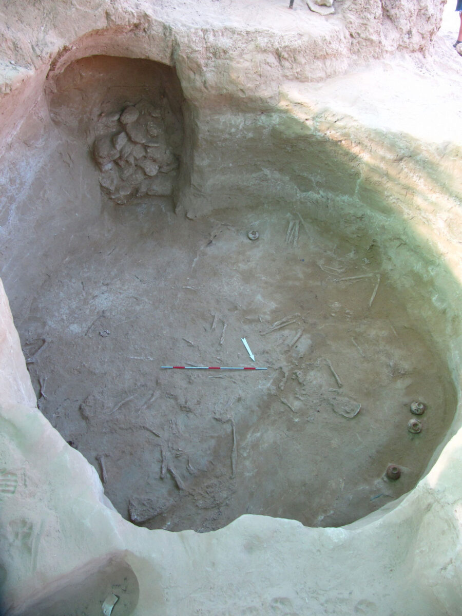 Trapeza, Aegion. View of Tomb 2 with the chamber’s entrance door (photo: MOCAS)