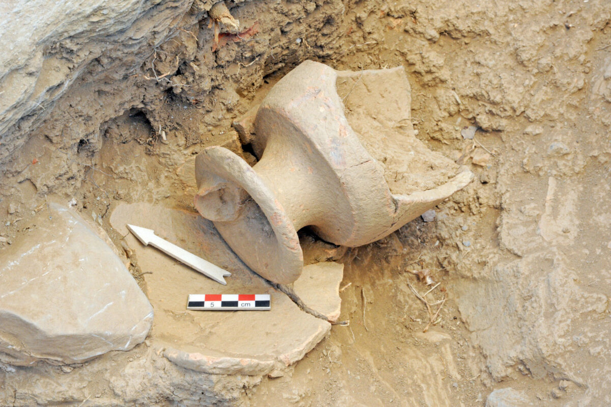 Vessels discovered at Zominthos (photo: MOCAS).