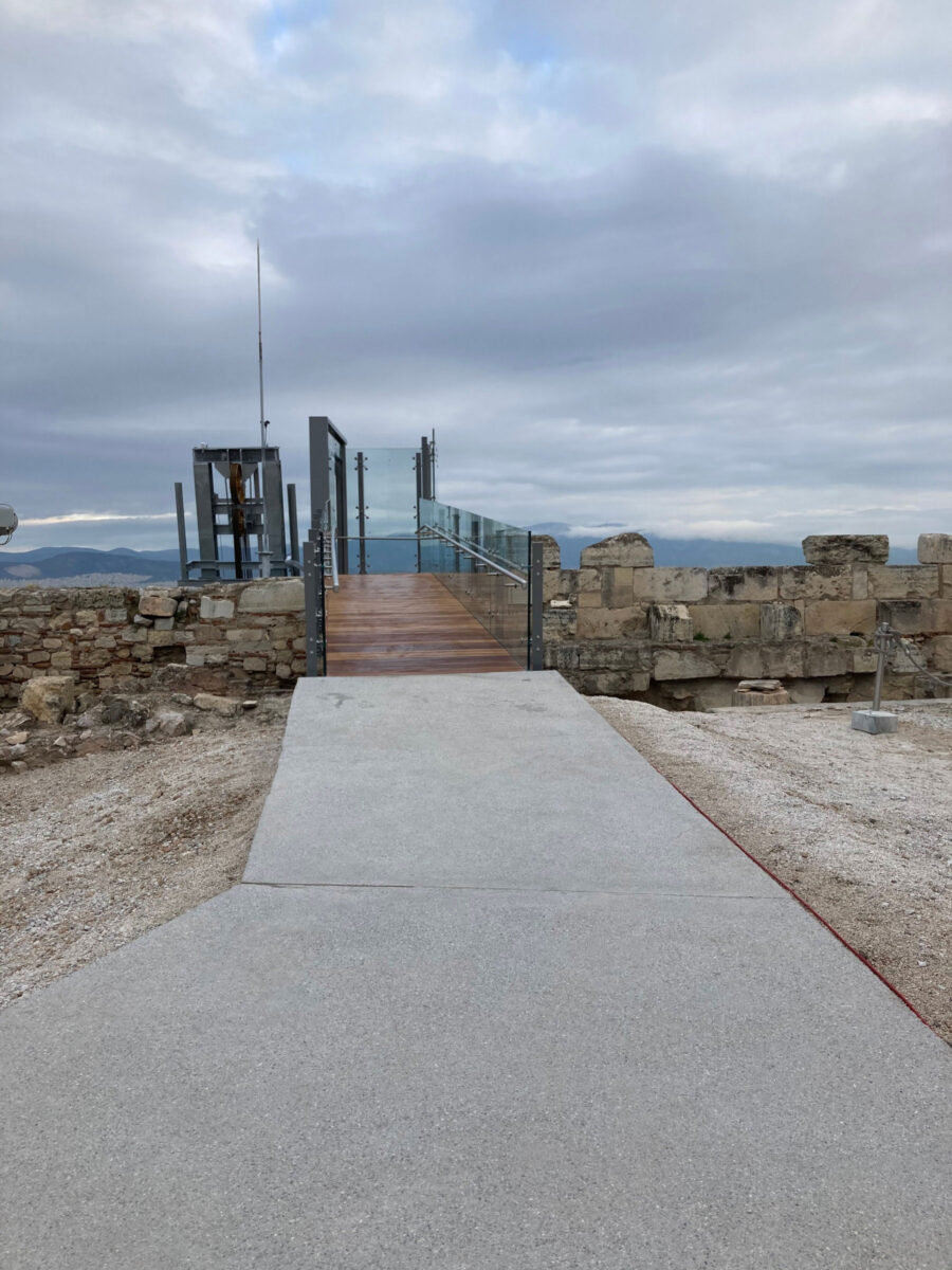The exit platform from the Acropolis (photo: MOCAS)