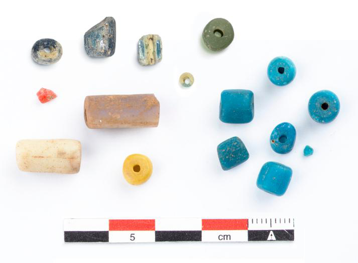 The glass beads studied, unearthed by archaeological excavations in Dourou-Boro and Sadia, Mali, and Djoutoubaya, Senegal. Credit: © UNIGE/Truffa Giachet/Spuhler