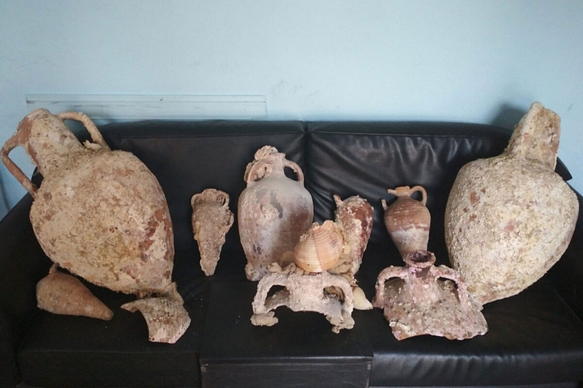 The ancient artefacts confiscated on Kalymnos (photo: Hellenic Police)