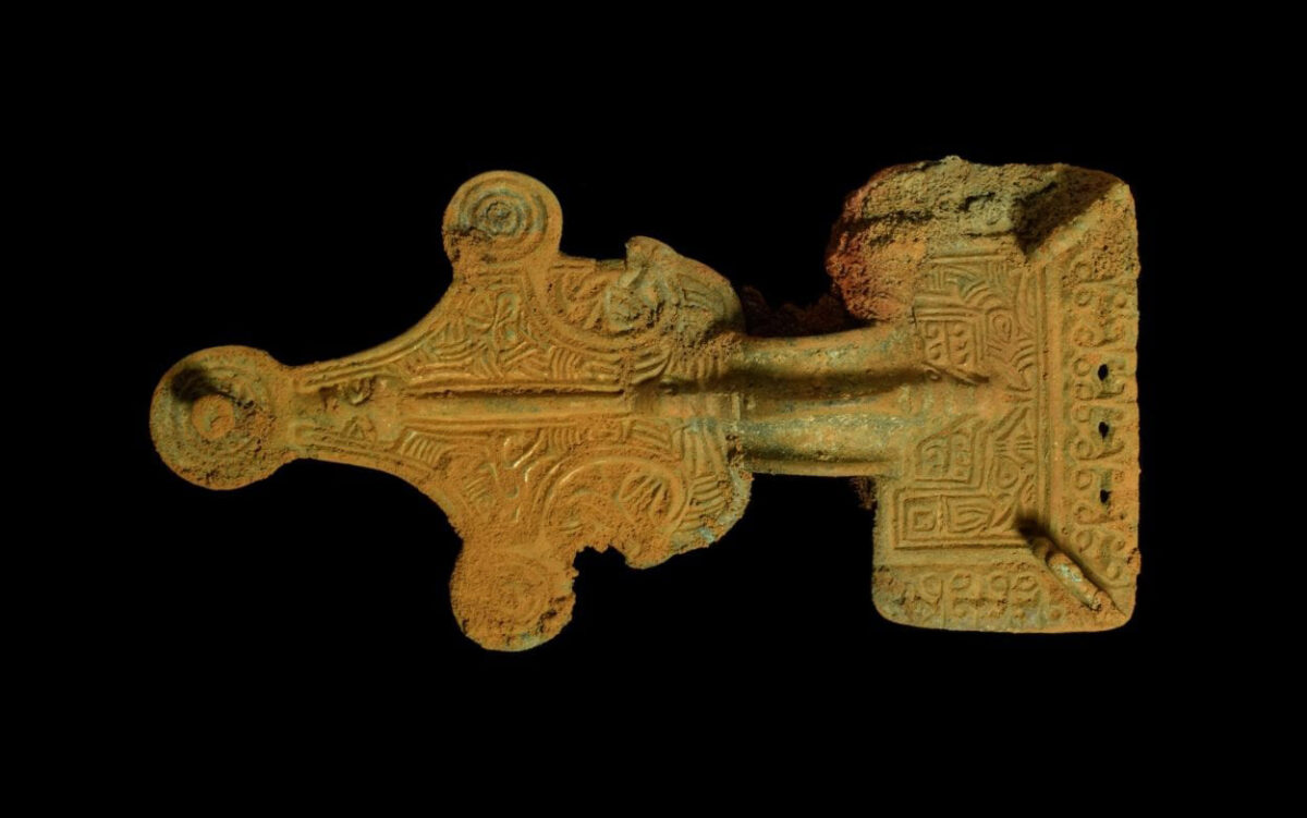 3,000 ornate grave goods found in Anglo-Saxon cemetery