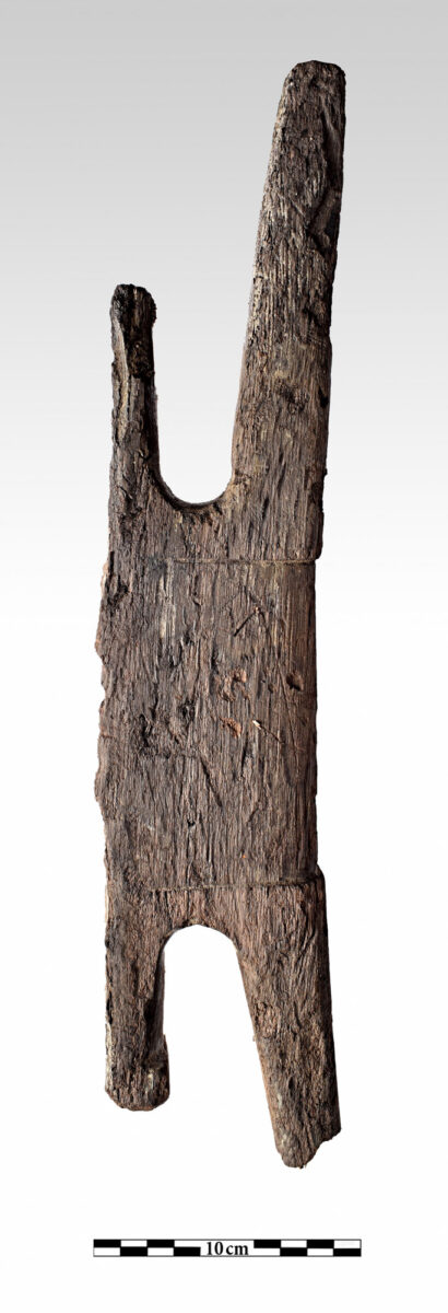 Wooden cleat. (photo: P. Vezyrtzis)