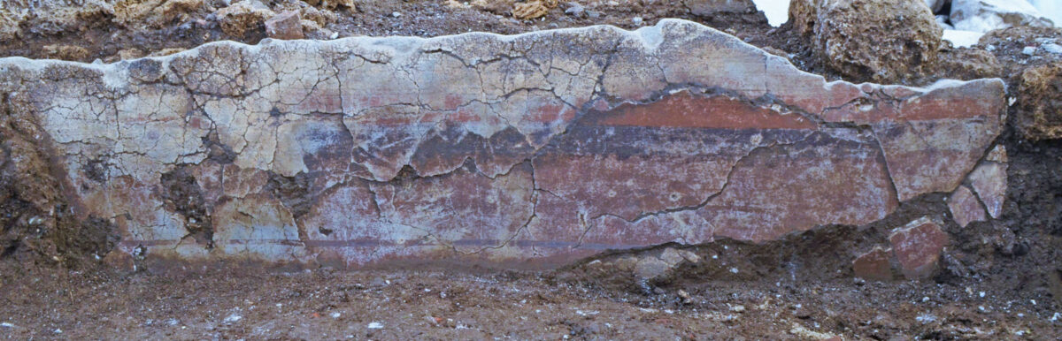 Plasters in situ. Photo: Hemathia Ephorate of Antiquities