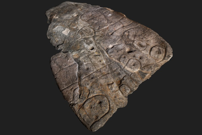 The Bronze Age slab. Image : Bornmouth University