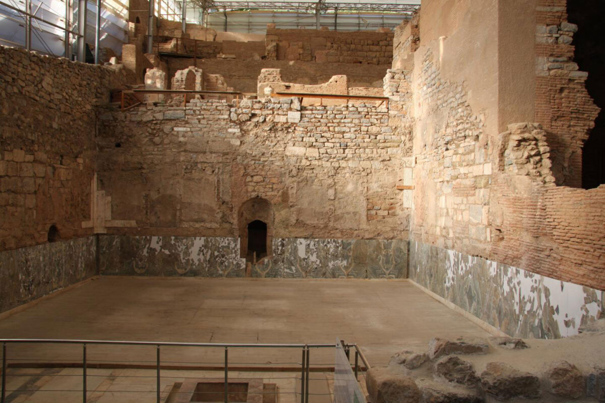 Hall of the ancient Roman villa in Ephesus with its restored marble slabs, which have now been examined in more detail. Credit : photo/©: Sinan Ilhan