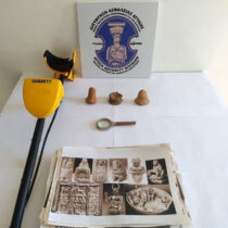 Arrest of 59-year-old man in possession of ancient artefacts