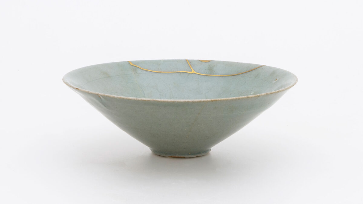 One of the exhibits. Korea. Goryeo Dynasty (918-1392), late 11th. C. Benaki Museum 2412. Donated by George Eumorfopoulos.