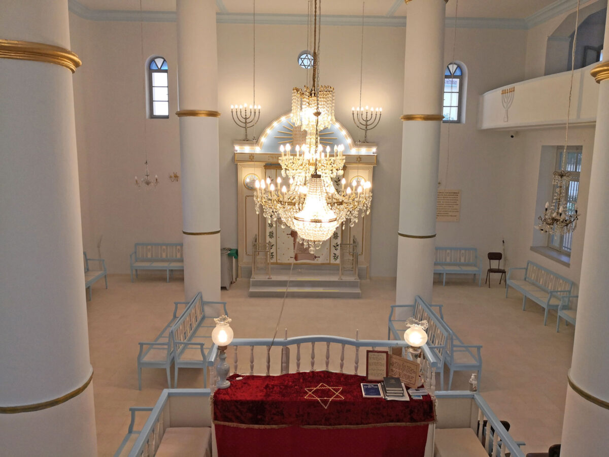 Inside the Trikala Synagogue (photo: AMNA/Apostolis Zois)