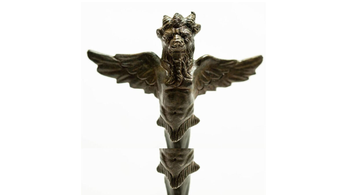 The artifact is a bronze statue of a mythical creature with eagle wings, a lion’s head, and a huge bird’s foot with claws. Image credit : Sharjah Archaeology Authority
