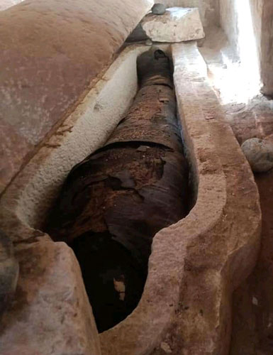 Two new tombs from the Saite period discovered in Oxyrhynchus