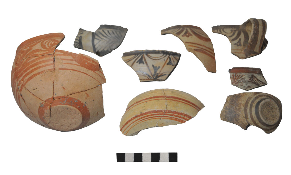 Fig. 20. Excavation on Kanevaro and Skordilon streets (plot Lionaki - Vlamaki). Typical pottery of the 14th c. BC (end of Late Minoan IIIA1 period).